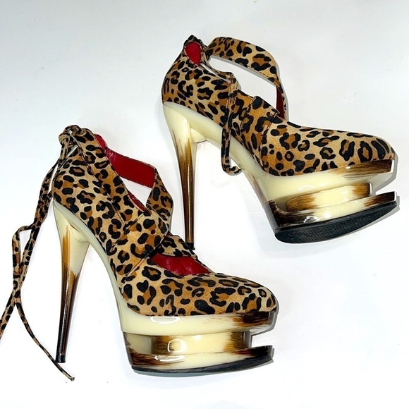 Privileged Cheetah Leopard Platform Pump - Picture 2 of 10